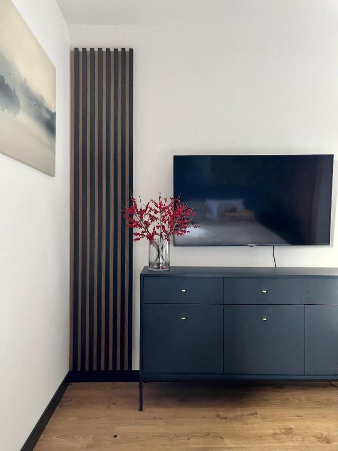 Apartamenty Maxa Czornyja イェレニャ・グーラ エクステリア 写真