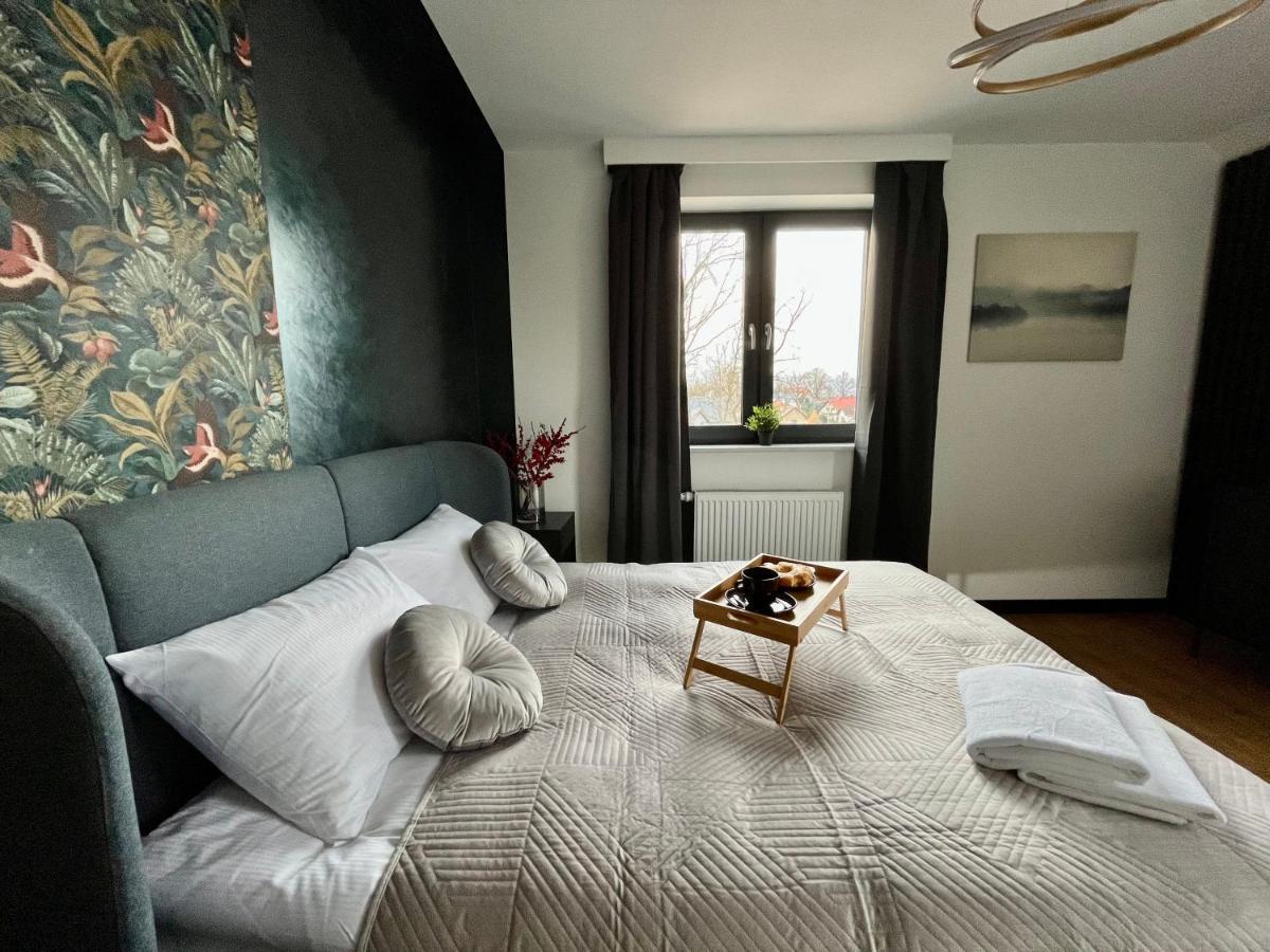 Apartamenty Maxa Czornyja イェレニャ・グーラ エクステリア 写真