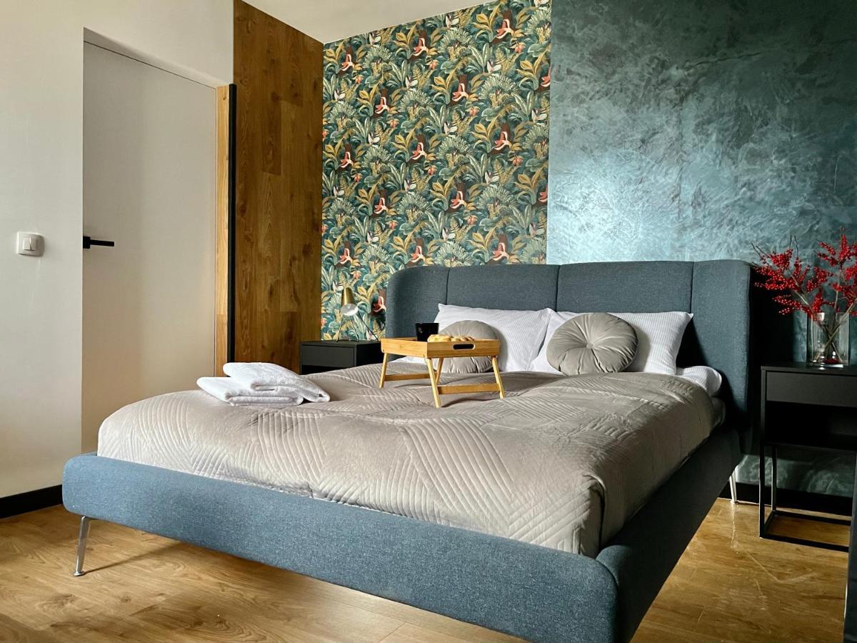 Apartamenty Maxa Czornyja イェレニャ・グーラ エクステリア 写真