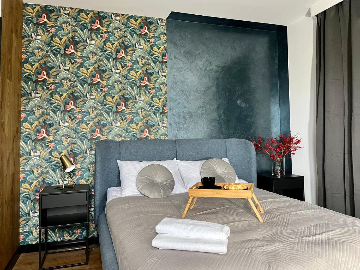 Apartamenty Maxa Czornyja イェレニャ・グーラ エクステリア 写真